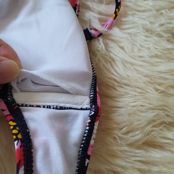 NEW SWIM TOP WITH REMOVABLE SOFT CUPS Tommy Hilfiger - XS - Picture 13 of 14